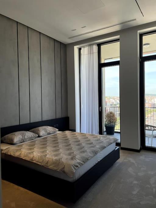 Luxury Penthouse Prishtina Apartman Pristina Kültér fotó